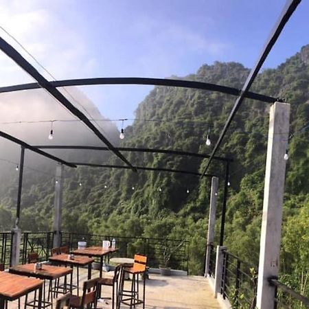Motorvina'S Homestay Phong Nha Esterno foto