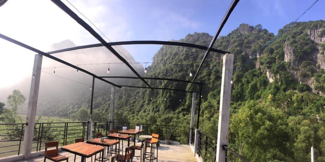 Motorvina'S Homestay Phong Nha Esterno foto